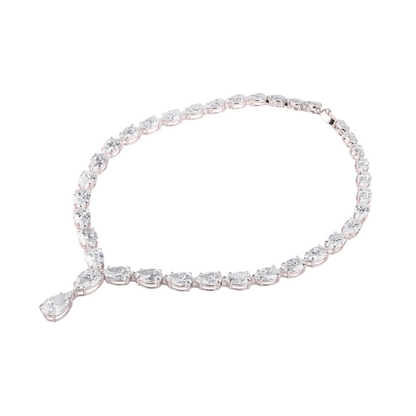 Radiant Elegance: Pear-Shaped Diamond Necklace – Unveil Timeless Glamour!