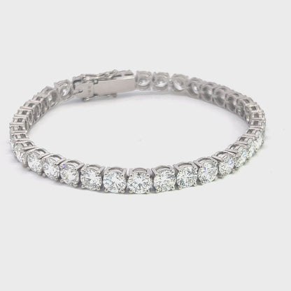 Radiant Circlet: Lab Grown Diamond Bracelet with Central Round-Cut Diamond – A Timeless Marvel of Sparkling Elegance