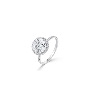 Radiant Reverie: Classic Elegance in Lab Grown Diamond Ring with Round Brilliance
