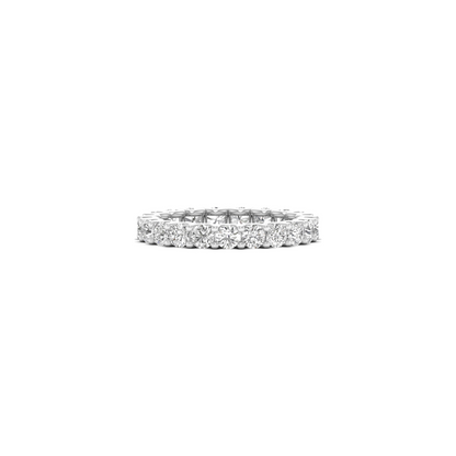 Radiant Reverie: Lab Grown Diamond Ring in Classic Round Brilliance